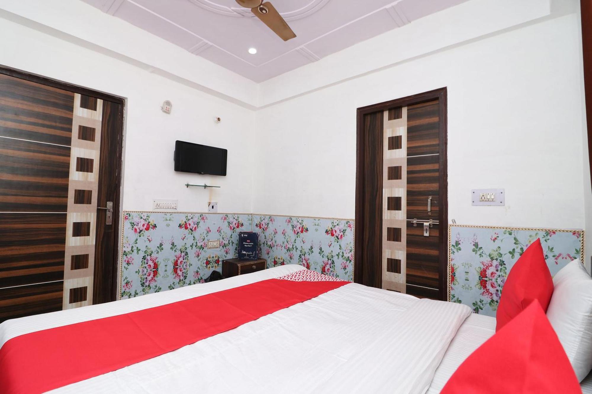 Hotel Four Seasons à Agra  Extérieur photo